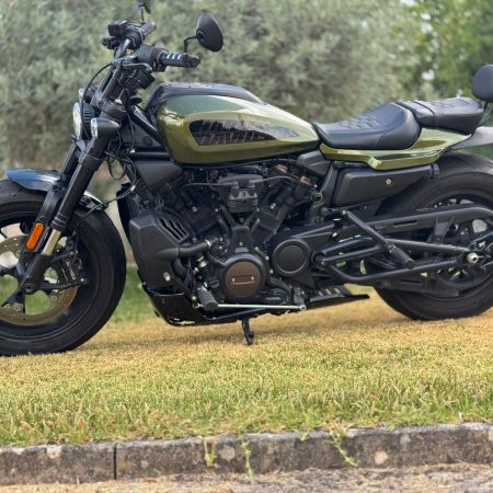 Sporster S